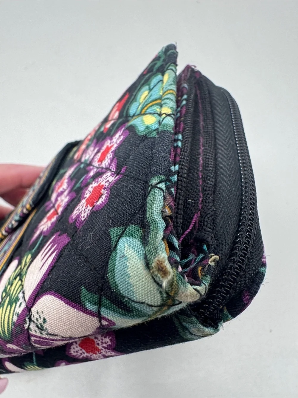 VERA BRADLEY ICONIC RFID COMBO WRISTLET IN THE VINES FLORAL WALLET QUILTED